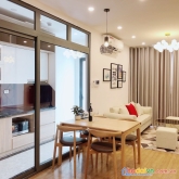 Chính chủ bán gấp căn hộ 2pn nội thất đẹp - emerald mỹ đình- có slot oto
