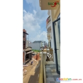 Bán nhà 1 trệt 2 lầu mới xây ngay cổng sau công ty pouchen, kdc vip hoá an