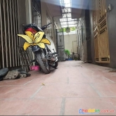 Siêu rẻ bán n.hà lô góc 2 mặt tiền ngõ 419 lĩnh nam. dt 35m x 5 tầng. giá 2,1 .tỷ.,.