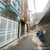 Trung tâm cầu giấy – ô tô con qua nhà – ngõ thông – nhà đẹp ở ngay.