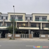 Chính chủ cần tiền bán lỗ shophouse 120m2 trục phố chợ đêm sổ hồng lâu dài tại thành phố từ sơn