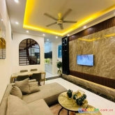 Phố hào nam, đẹp kiêu sa, 38m, 5 tầng, mt: 4m, nhỉnh 5 tỷ. đống đa.