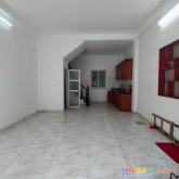 Bán nhà thạch bàn, quận long biên. 35m x 6t, ngõ thông,mặt tiền rộng ô tô vào nhà ,giá 4.6 tỷ.