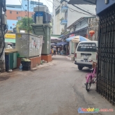 Nhà mới đẹp – ngõ rộng ba gác – gần ô tô đỗ - ở ngay.