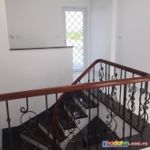 Bán nhà lô góc ngọc thuỵ 37m2, giá 2.8 tỷ