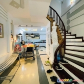Bán nhà phố trung kính- ô tô- nhà đẹp- kinh doanh đỉnh