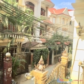 Bán nhà loạc long quân. trước nhà ô tô tránh. dt lớn  82m. 5 tầng. mt 6m. giá 14,5 tỷ.