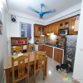 Nhà đẹp long biên, gần phố, thông thoáng, 32m, 3 tầng, 2.6tỷ. lh: 0913896966